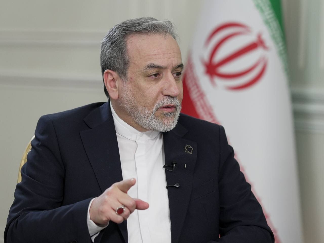 عراقچی : همدستی با رژیم اسرائیل غیرقابل بخشش است عراقچی : همدستی با رژیم اسرائیل غیرقابل بخشش است