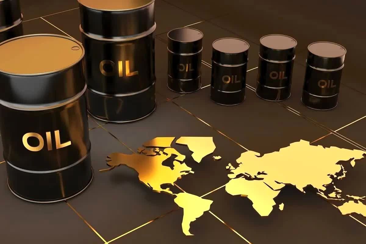 سقوط نفت به کف ۴ ماهه؛ بازار روی بازگشت نفت ایران شرط بست / هرمز آرام شد، ترامپ به غولهای نفتی تاخت سقوط نفت به کف ۴ ماهه؛ بازار روی بازگشت نفت ایران شرط بست / هرمز آرام شد، ترامپ به غولهای نفتی تاخت
